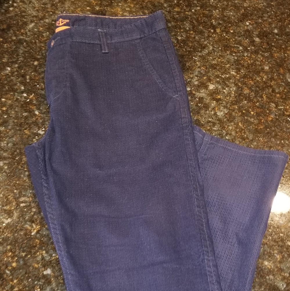 Khakis - Picture 3 of 5
